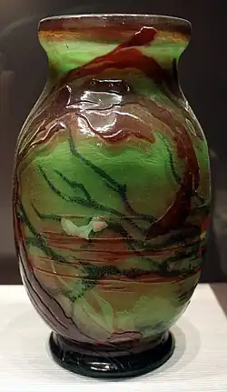 "Seaweed" vase (1899–1900)