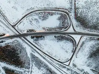 Мшинская, развязка на объездной серху зимой (1).jpg