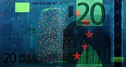 20 euro note under UV light (Obverse)