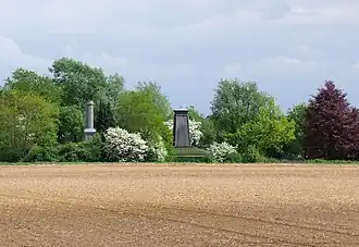 Hanoverian Monument from the west, Gordon Monument at its left