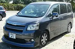 2007–2010 Noah Si (pre-facelift)