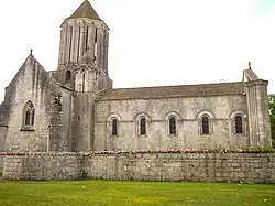 Notre-Dame church, side