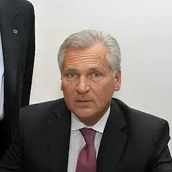 Aleksander Kwasniewski 2011.png
