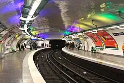 Line 3 platforms at Arts et Métiers