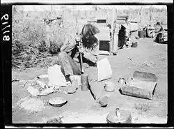 Dollying rocks, Northern Territory, 1933,[6] using a steel dolly pot.