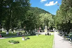 Parc in Bran, with statue of General Traian Moșoiu