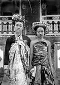 Gusti Bagus Djilantik and one of his wives