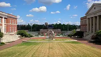 Charlotte Research Institute Central Quad.