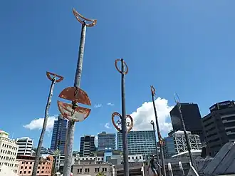 Para Matchitt poles decorated with symbols