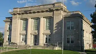 Clay County Courthouse in Louisville