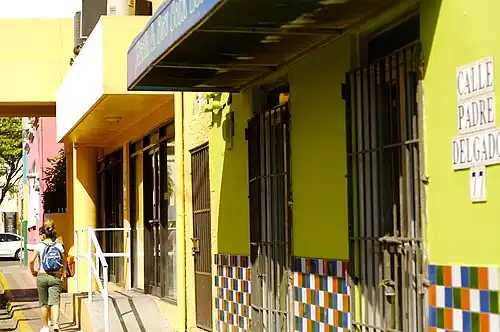 Calle Padre Delgado - barrio-pueblo