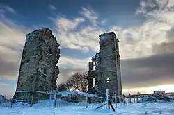 Dob Park Lodge (Remains) - 17th century hunting lodge built by the Vavasour family.