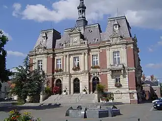 The Hôtel de Ville (town hall)