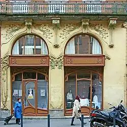 Art nouveau facade, Gambetta street (early 20th c.)