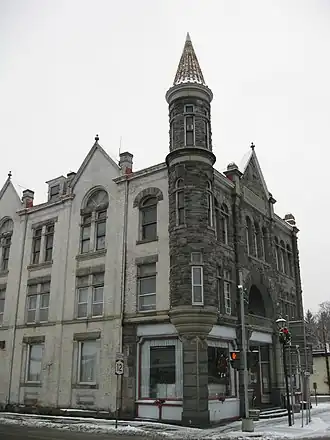 First National Bank of Oxford building in 2009