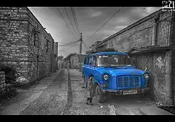 A Ford wagon in street
