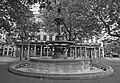 The easternmost fountain, topped with Nymph fluviale ('Nymph of the river'), an 1874 work by Mathurin Moreau (1822-1912).