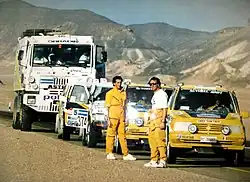 Suzuki Vitaras at the 1990 Paris Dakar