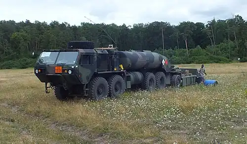 HEMTT M978A4 9,500-liter (2,500&nbsp;U.S.&nbsp;gal) capacity fuel tanker with M989 HEMAT trailer