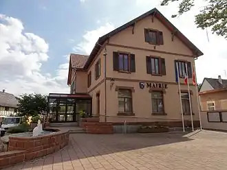 The town hall in Hangenbieten
