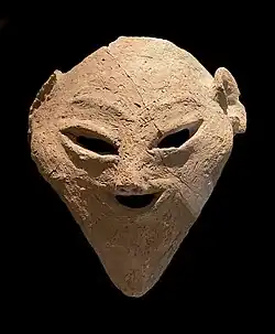 Death mask. Naqada Ic–IIa (3750 BC). Hierakonpolis elite cemetery (HK6, Tomb 16).[16]