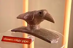 Raven effigy pipe, Mound City
