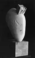 Joseph Csaky, 1922, Tête (Head), marble (white, gray veins), 55&nbsp;cm