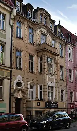 View of the avant-corps