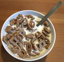 Crunchy, Sweet, Oven-Baked Oat Cereal (Kellogg's Cracklin' Oat Bran)