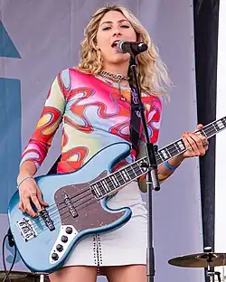 DeTiger performing at Hermosa Beach in 2019