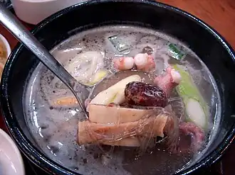 Nakji-Yeonpo-tang (soup)