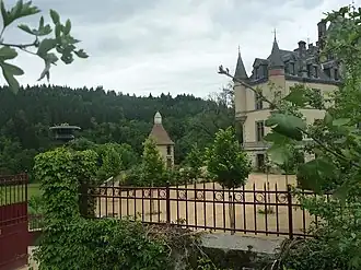 The chateau in Miremont