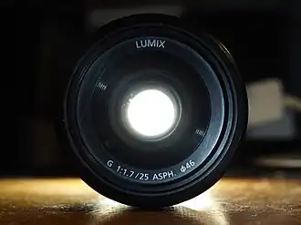 The Panasonic Lumix G 25mm F1.7 ASPH opens up to a fairly wide, f/1.7 aperture, which makes it capable of low-light shooting with relatively fast shutter speeds and low sensitivities.