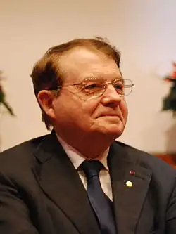 Luc Montagnier (1932–2022), known as one of the co-discoverers of HIV