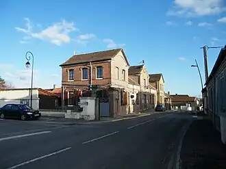 The town hall and school in Boismont