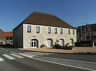 The town hall in Vercel