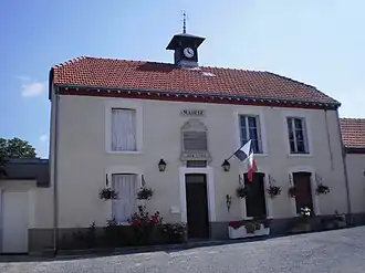 The town hall in Pourcy