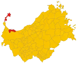 The territory of the comune (in red) inside the Province of Sassari