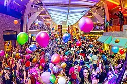 Balloon drop during Groove Cruise Miami 2025