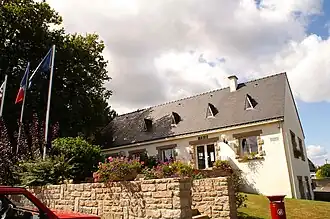 The town hall in Marzan