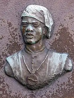 Sculpture of a 17th century colonist