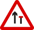 Right-hand lane of a 2 lane dual carriageway closed ahead (1975–1981)