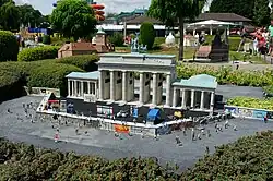 Brandenburg Gate and Berlin Wall, Berlin (&nbsp;Germany)