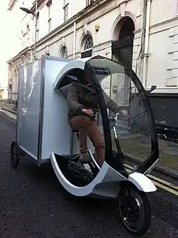 A modern electric cargo trike in use in London, with a payload of up to 250&nbsp;kg (550&nbsp;lb)