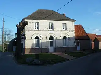 The town hall of Monchiet