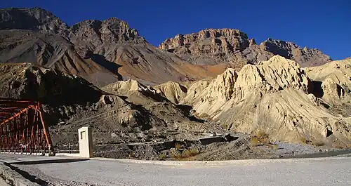 En route from Kaza to Losar