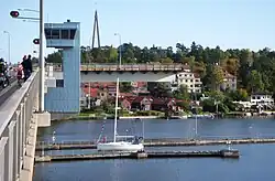 The current Nockeby Bridge swing bridge, midsection opening in 2011.