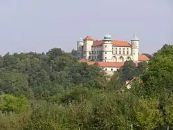 Nowy Wiśnicz Castle, Wiśnicz Foothills