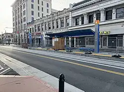Sycamore Street station eastbound platform