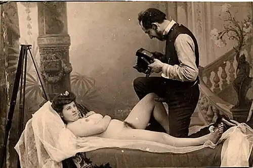 Erotic photography around 1910